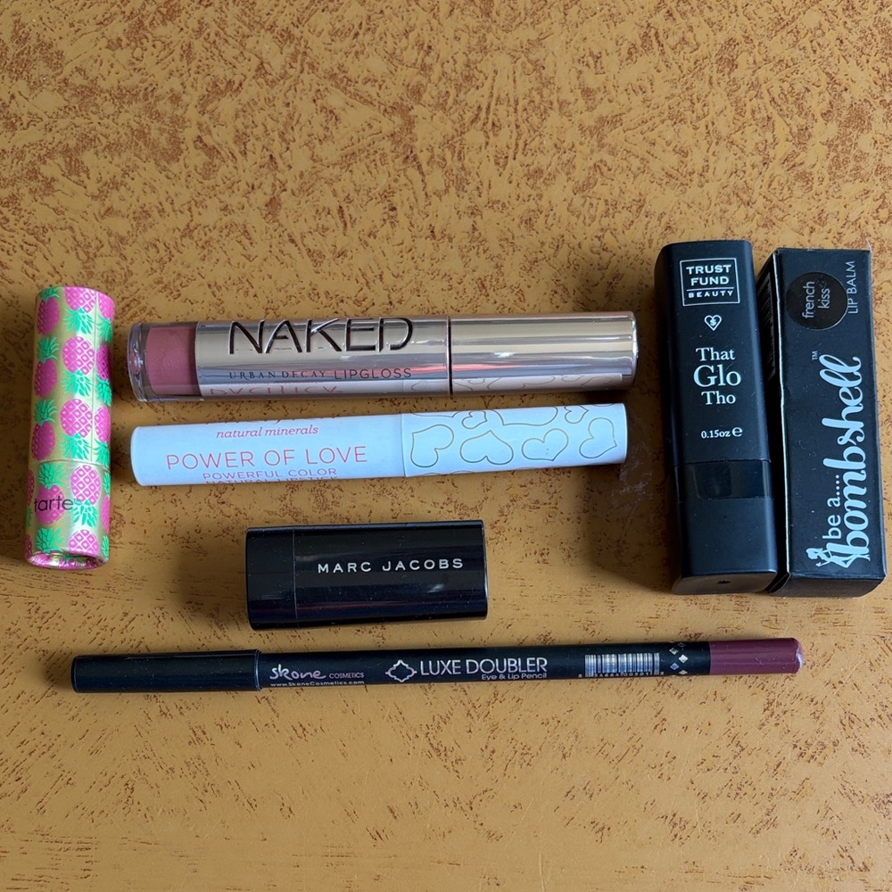 Bundle of Makeup Set used - Urban Decay, Too Faced, Morphe, MAC, Tarte, and more - Picture 14 of 16